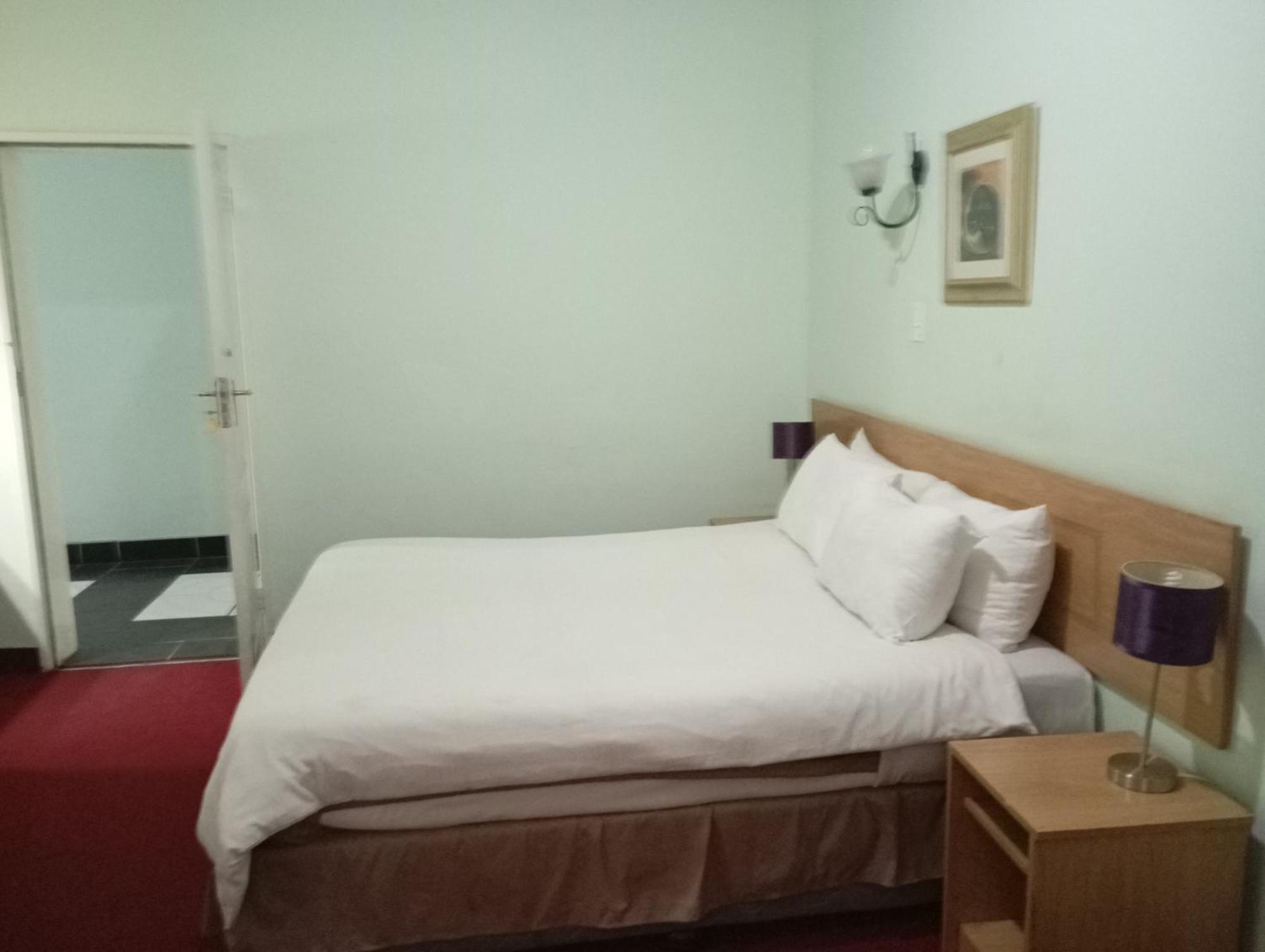 Brackendene Lodge 가보로네 외부 사진